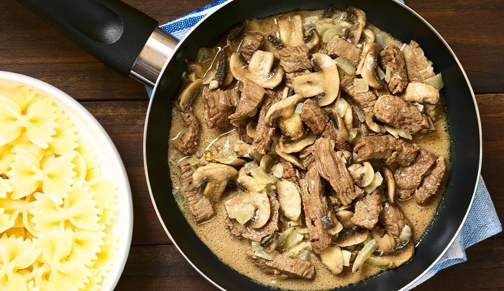 15 Receitas de Strogonoff de Carne Preparos Variados Inigualáveis