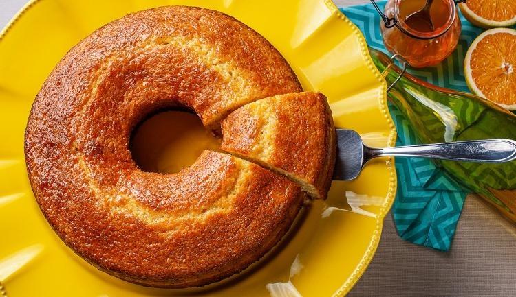 11 Receitas de Bolo de Fubá Com Laranja Fofinho + Opções Fáceis de Fazer para o Café Da Manhã