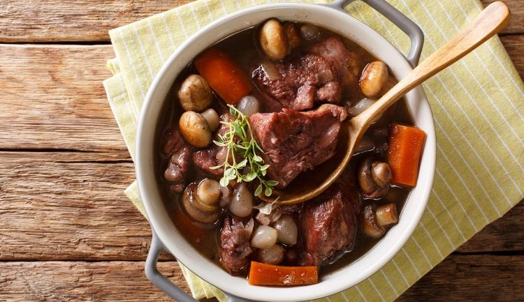 4 Receitas de Cocovan - Coq Au Vin & Versões Diferentes para Um Almoço Especial