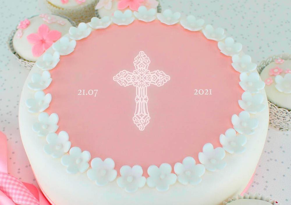 decoração de bolo/feminino /decoração em chantilly/canal bolos da Cris 