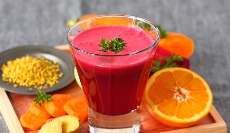 Suco de Laranja com Beterraba para Melhorar A Saúde Da Família Toda