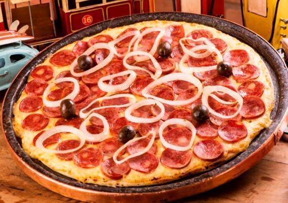 A Melhor Pizza de Calabresa com Cebola que já viu