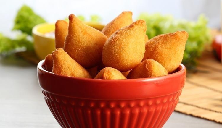 17 Receitas de Coxinha de Mandioca COM Preparos Tão Gostosos, Que Podem Enlouquecer Qualquer Um!