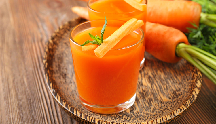 Suco de Laranja Com Cenoura para Dar um Up Na Saúde