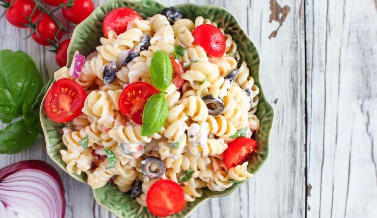 10 Receitas de Salada de Macarrão Parafuso + Super Propostas para um Almoço Incrível