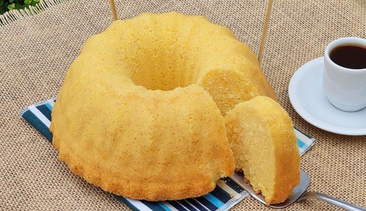 12 Receitas de Bolo de Fubá Com Coco + Opções para Te Deixar Com Água Na Boca