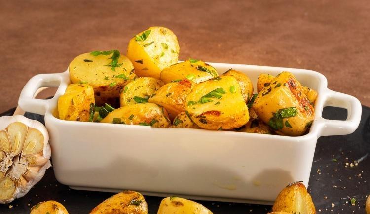 16 Receitas de Batata Dore & Opções Incríveis para Seu Cardápio