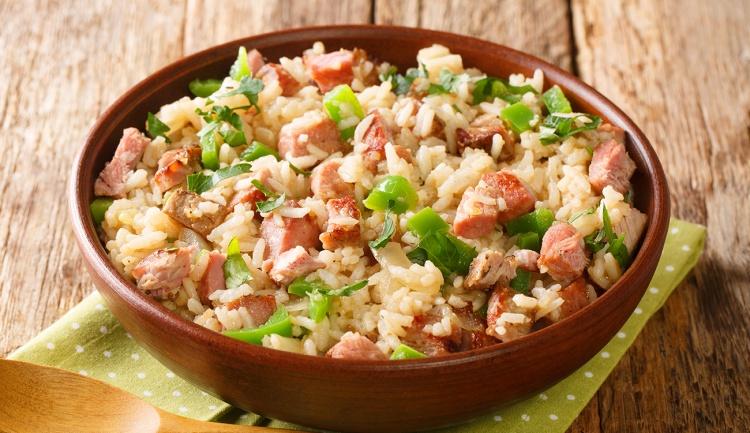 16 Receitas de Arroz Com Bacon para Variar no Dia A Dia