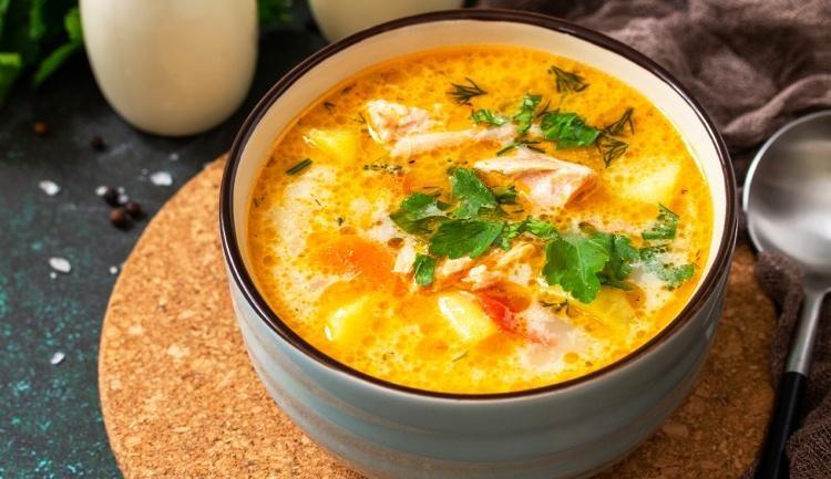 13 Receitas de Caldo de Peixe Caseiro + Sugestões para Petiscar No Final de Semana