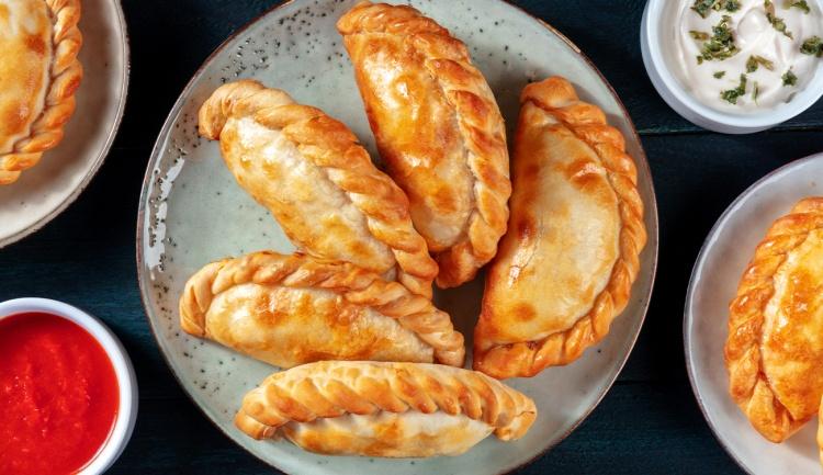 5 Receitas de Saltenha + Recheios E Formas de Preparo para Você Inovar Com Essa Receitas Boliviana