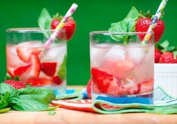 17 Receitas de Caipirinha de Morango: O sabor do Brasil em sua casa