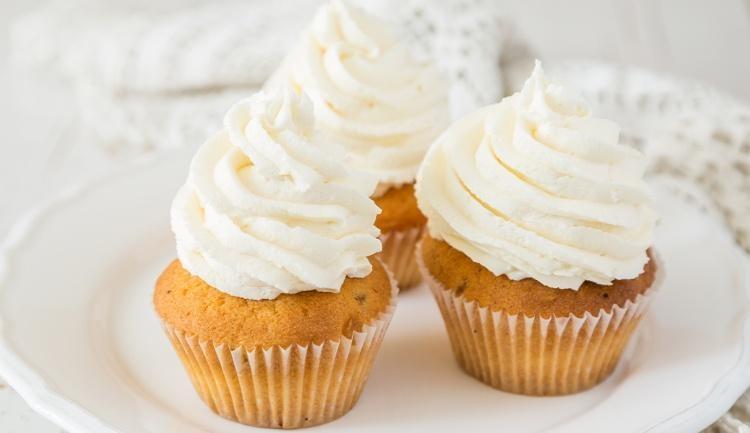 15 Receitas de Buttercream Mais Opções Sensacionais para Suas Sobremesas