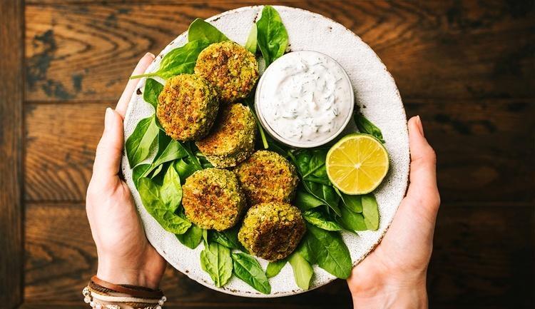 10 Receitas de Falafel Incríveis E Sabores Surpreendentes Desse Típico Lanche