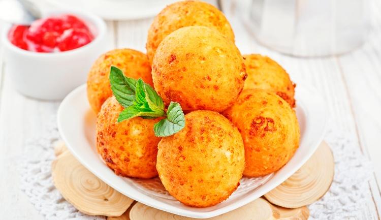 11 Receitas de Bolinho de Batata Com Queijo E Outras Delícias para Fugir do Obvio