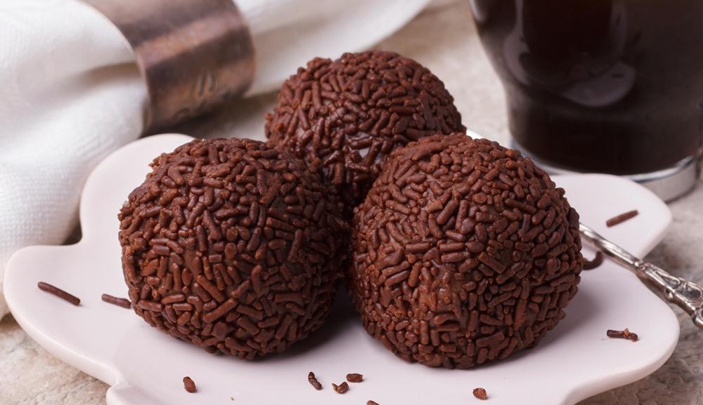 12 Receitas De Brigadeiro De Batata Doce Fit Pouco Calórico E Muito Mais Prático 