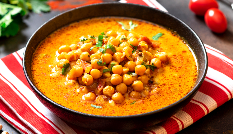 11 Receitas de Sopa de Grão de Bico + Alternativas Saudáveis para Deixar o Dia Mais Aconchegante